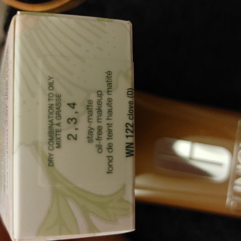Clinique 122 Clove color Stay Matte oil free makeup. New with seal origi… - Picture 6 of 7